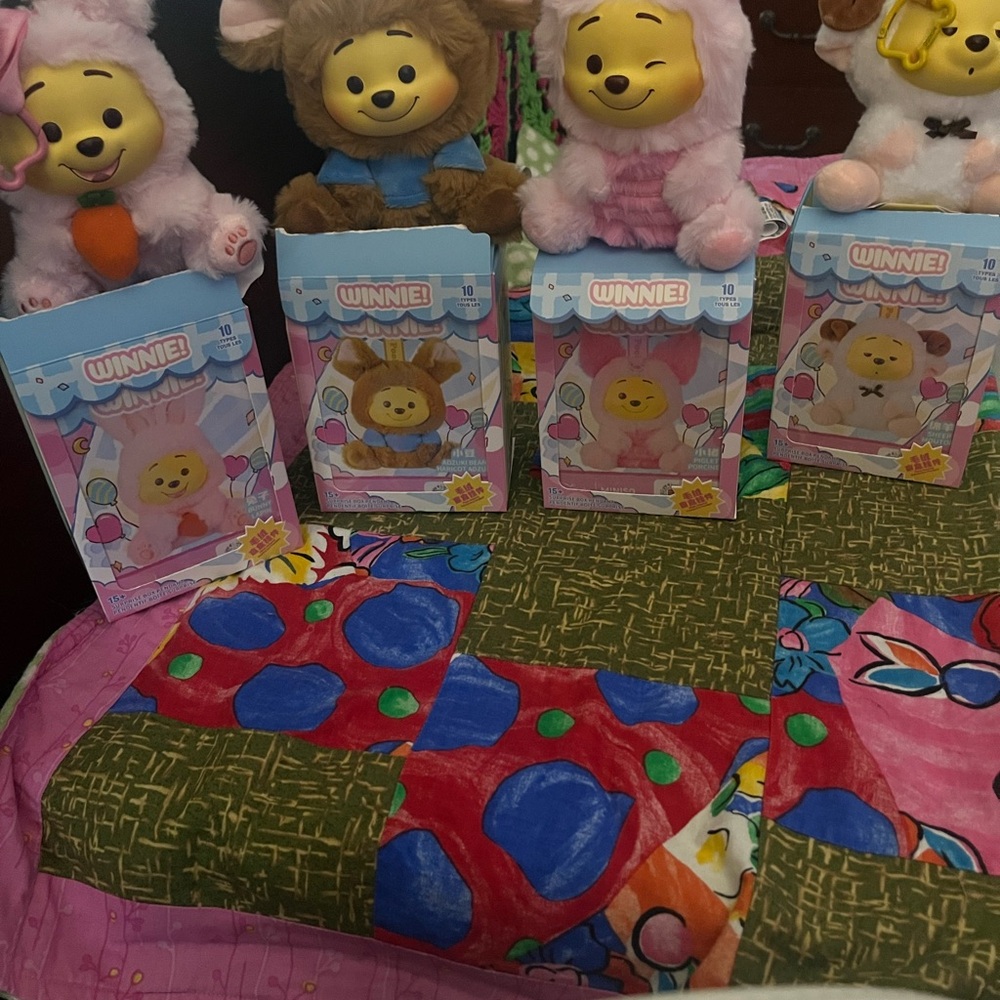 Winnie the Pooh lot of confirm blind box